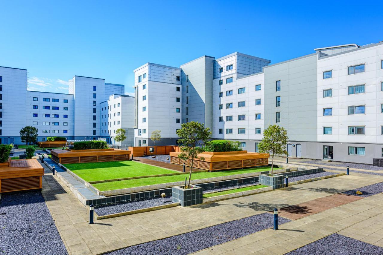 Modern Two Bedroom Apartments إدنبرة المظهر الخارجي الصورة