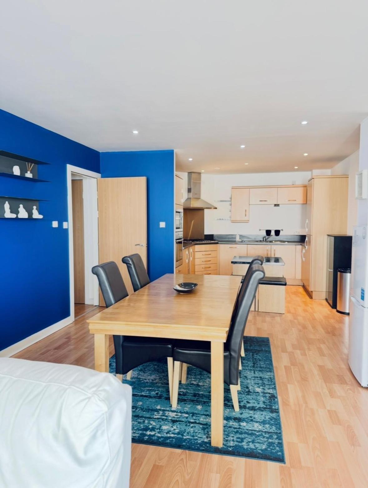 Modern Two Bedroom Apartments إدنبرة المظهر الخارجي الصورة