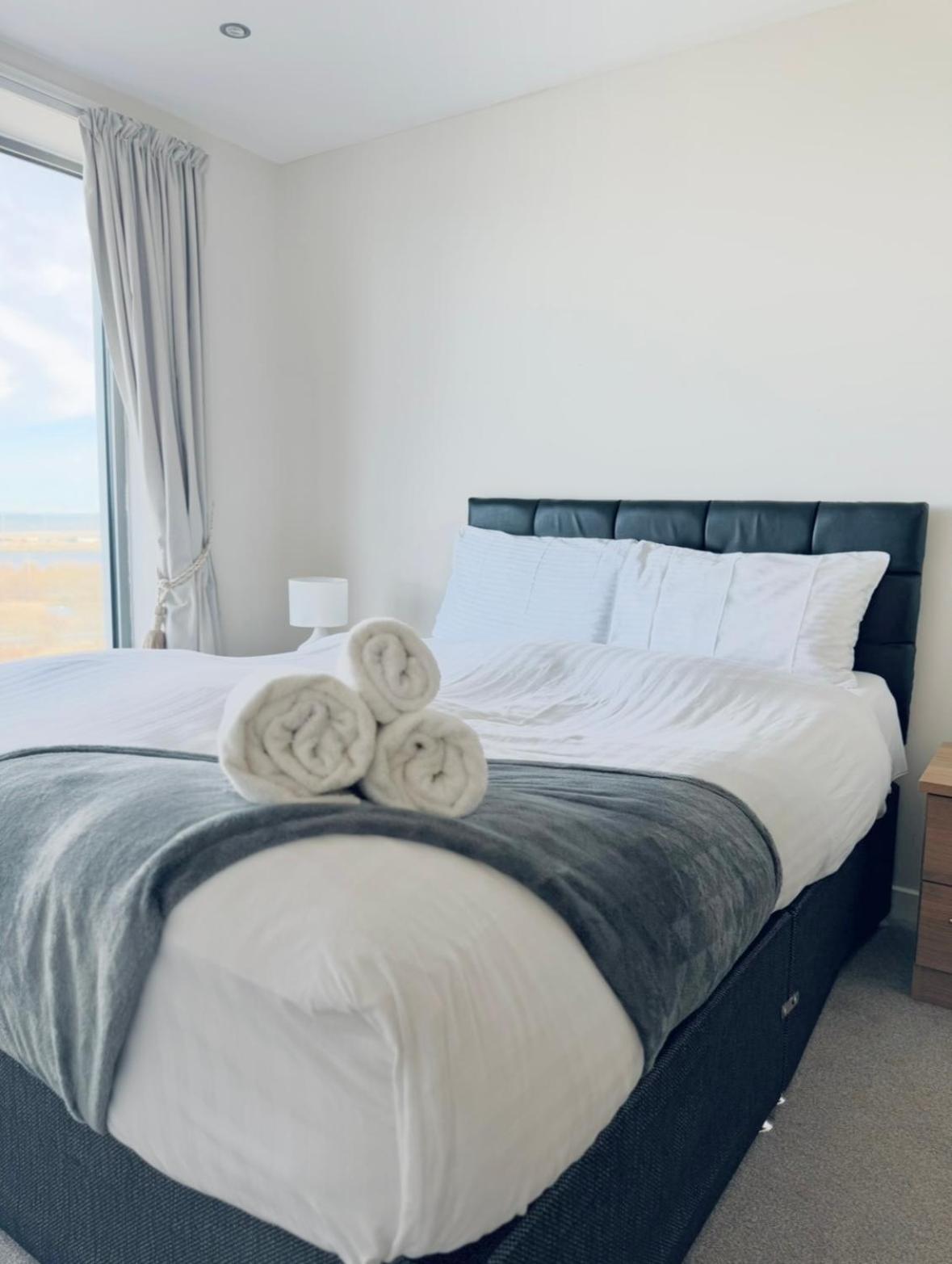 Modern Two Bedroom Apartments إدنبرة المظهر الخارجي الصورة